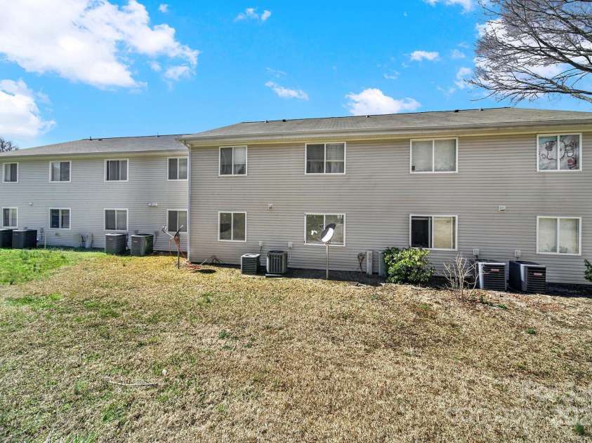 1642 Eagles Place, Rock Hill, SC 29732.  MLS# CAR4228448, YatesRealty ID 1625. 