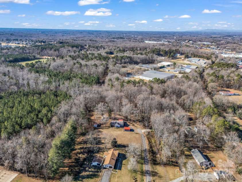 2072 Dean Lane, Lincolnton, NC 28092.  MLS# CAR4330224, YatesRealty ID 1625. 