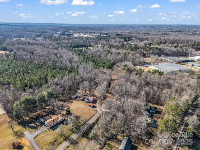 2072 Dean Lane, Lincolnton, NC 28092.  MLS# CAR4330224, YatesRealty ID 1625. 