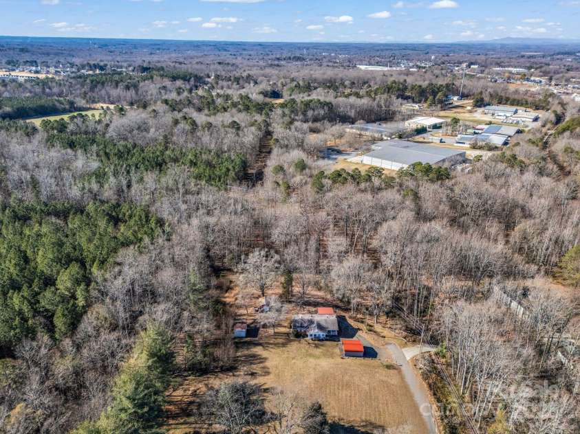 2072 Dean Lane, Lincolnton, NC 28092.  MLS# CAR4330224, YatesRealty ID 1625. 