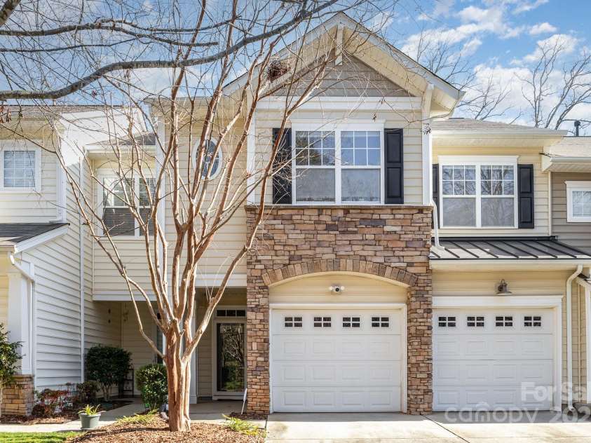 2564 Chasewater Drive, Fort Mill, SC 29707.  MLS# CAR4235066, YatesRealty ID 16252. 