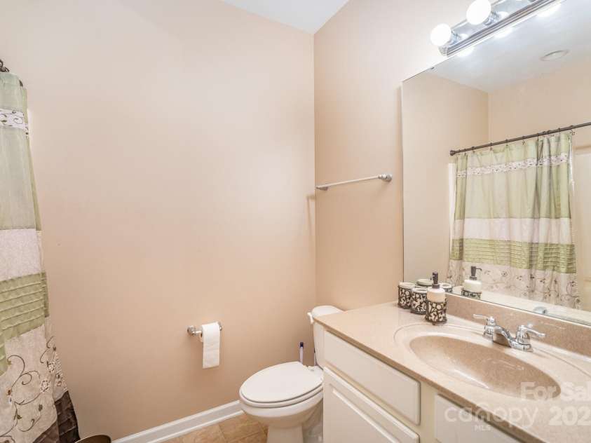 2564 Chasewater Drive, Fort Mill, SC 29707.  MLS# CAR4235066, YatesRealty ID 16252. 
