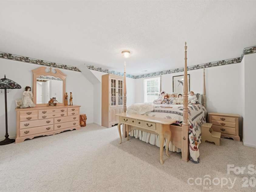 4455 Magnolia Lane, Hudson, NC 28638.  MLS# CAR4375216, YatesRealty ID 16254. 