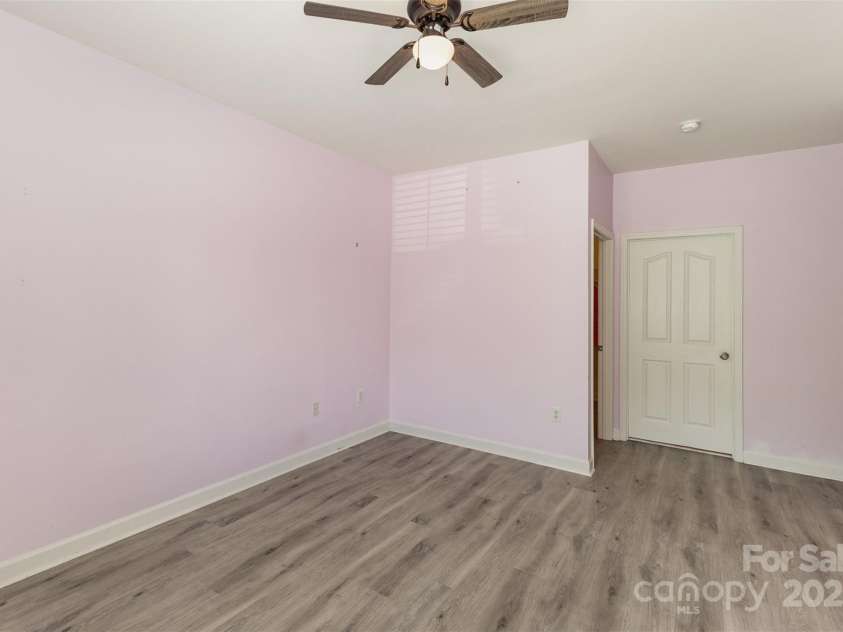 11707 Ridgeway Park Drive, Charlotte, NC 28277.  MLS# CAR4252947, YatesRealty ID 16255. 