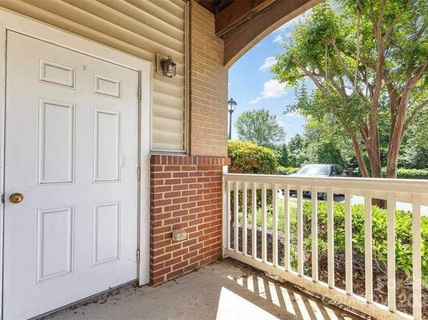 11707 Ridgeway Park Drive, Charlotte, NC 28277.  MLS# CAR4252947, YatesRealty ID 16255. 