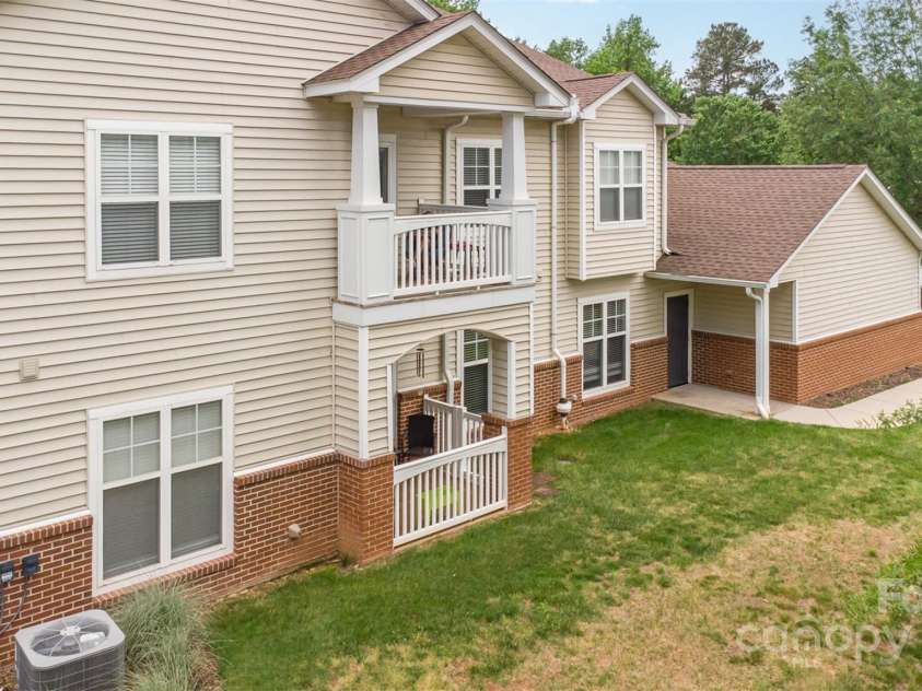 11707 Ridgeway Park Drive, Charlotte, NC 28277.  MLS# CAR4252947, YatesRealty ID 16255. 