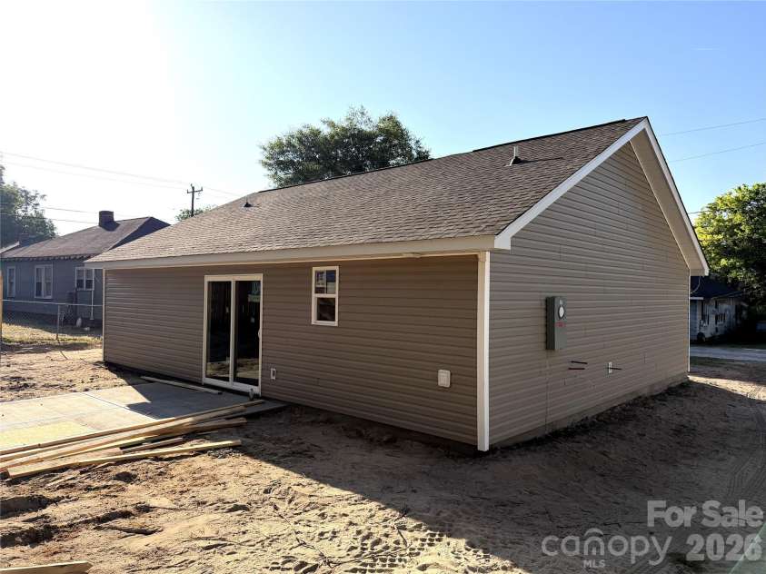 214 3rd Street, Kershaw, SC 29067.  MLS# CAR4375556, YatesRealty ID 16257. 