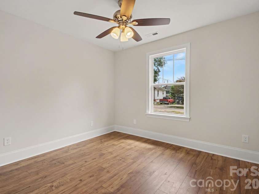 214 3rd Street, Kershaw, SC 29067.  MLS# CAR4424025, YatesRealty ID 16257. 