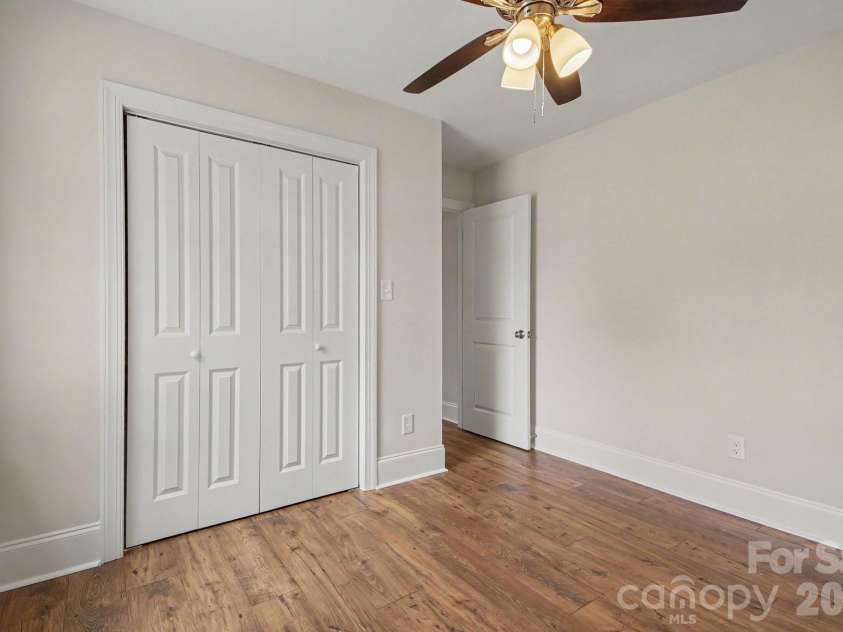 214 3rd Street, Kershaw, SC 29067.  MLS# CAR4424025, YatesRealty ID 16257. 