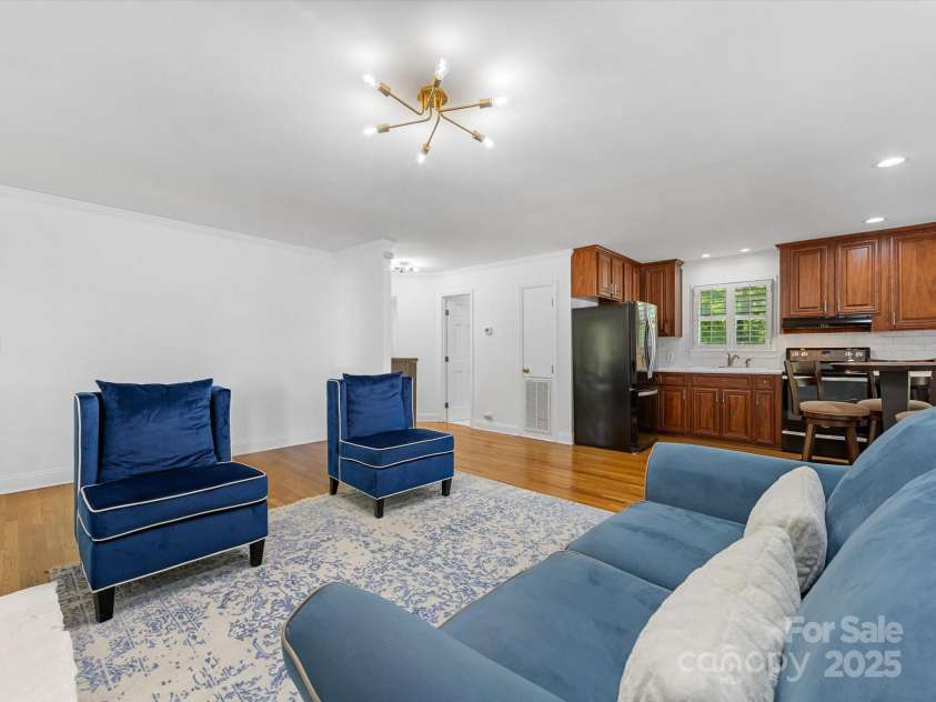 17835 Terryglass Lane, Charlotte, NC 28278.  MLS# CAR4261474, YatesRealty ID 16258. 