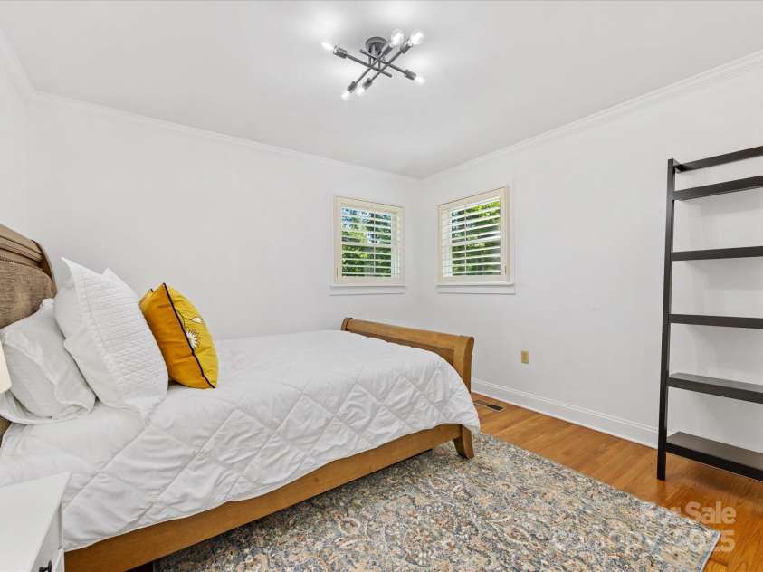 17835 Terryglass Lane, Charlotte, NC 28278.  MLS# CAR4261474, YatesRealty ID 16258. 