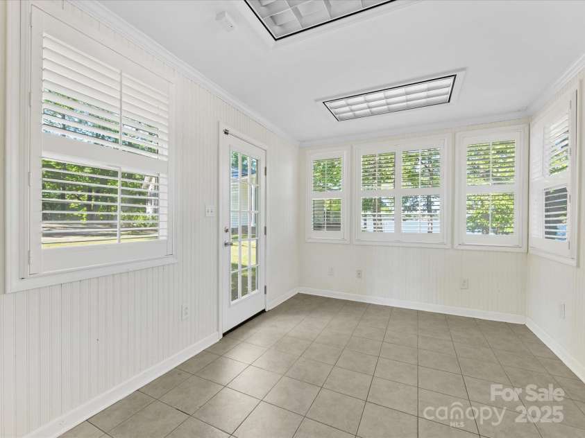 17835 Terryglass Lane, Charlotte, NC 28278.  MLS# CAR4261474, YatesRealty ID 16258. 
