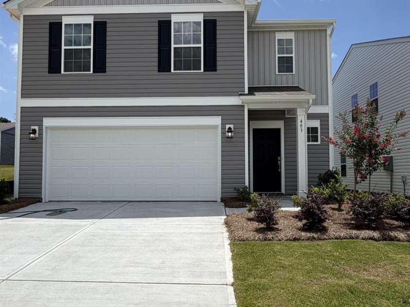 483 Sand Dunes Drive, Kannapolis, NC 28081.  MLS# CAR4375607, YatesRealty ID 16259. 