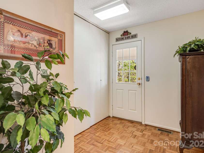 456 Mills Gap Road, Arden, NC 28704.  MLS# CAR4227712, YatesRealty ID 1626. 