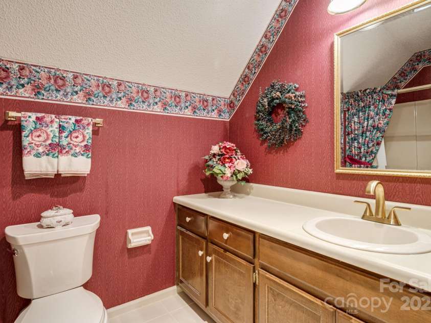 456 Mills Gap Road, Arden, NC 28704.  MLS# CAR4227712, YatesRealty ID 1626. 