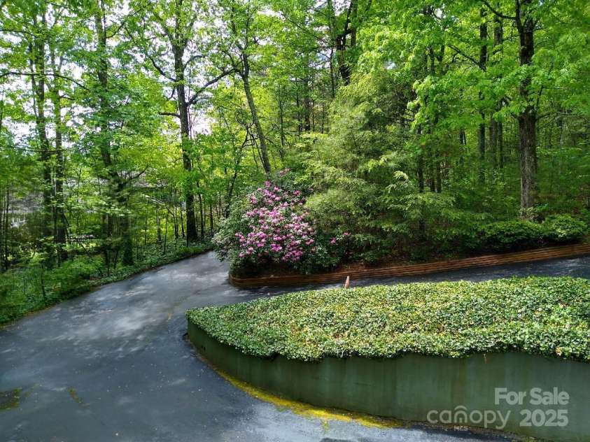 456 Mills Gap Road, Arden, NC 28704.  MLS# CAR4227712, YatesRealty ID 1626. 
