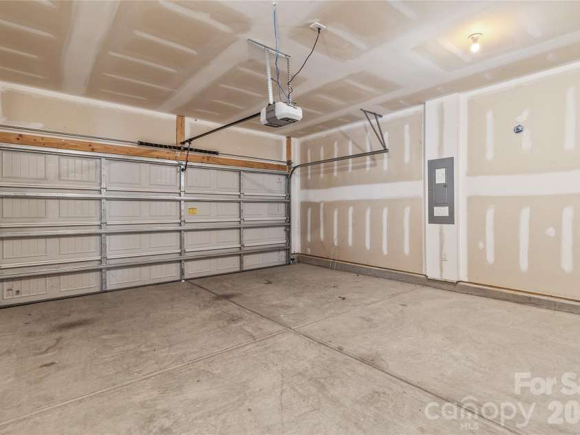 1415 Troon Drive, Salisbury, NC 28144.  MLS# CAR4374861, YatesRealty ID 16261. 