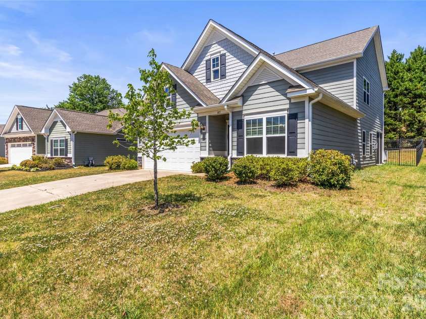 1415 Troon Drive, Salisbury, NC 28144.  MLS# CAR4374861, YatesRealty ID 16261. 