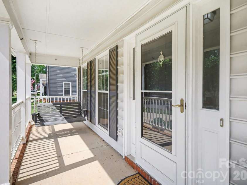 1921 Stonewyck Avenue, Kannapolis, NC 28081.  MLS# CAR4375310, YatesRealty ID 16262. 