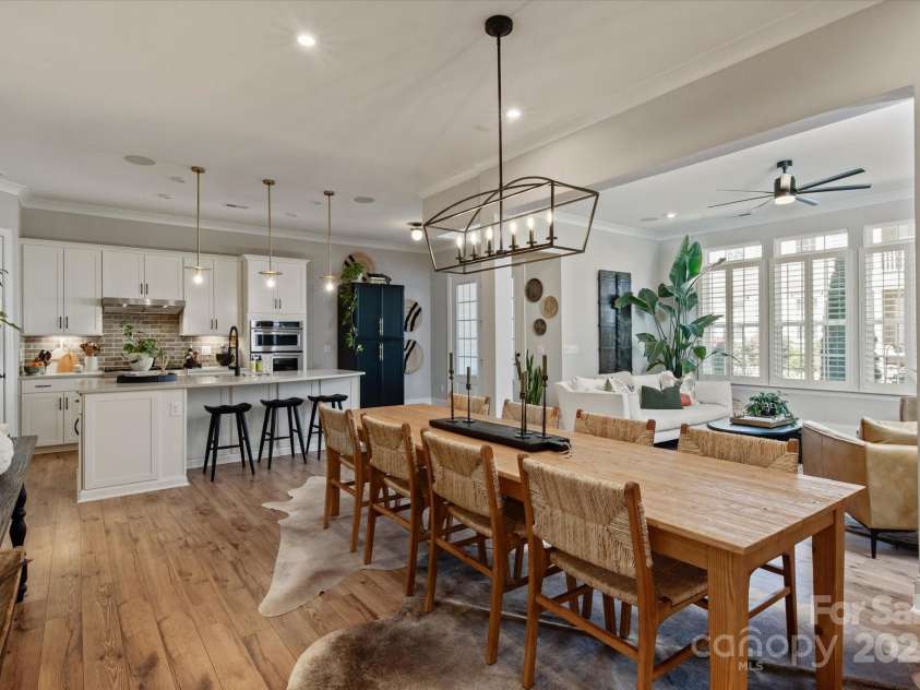 20216 Shaffer Bach Lane, Charlotte, NC 28277.  MLS# CAR4264477, YatesRealty ID 16262. Wonderful Living Space