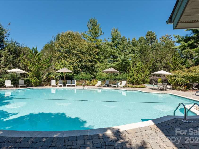 158 Chattooga Run, Hendersonville, NC 28739.  MLS# CAR4254834, YatesRealty ID 16263. 