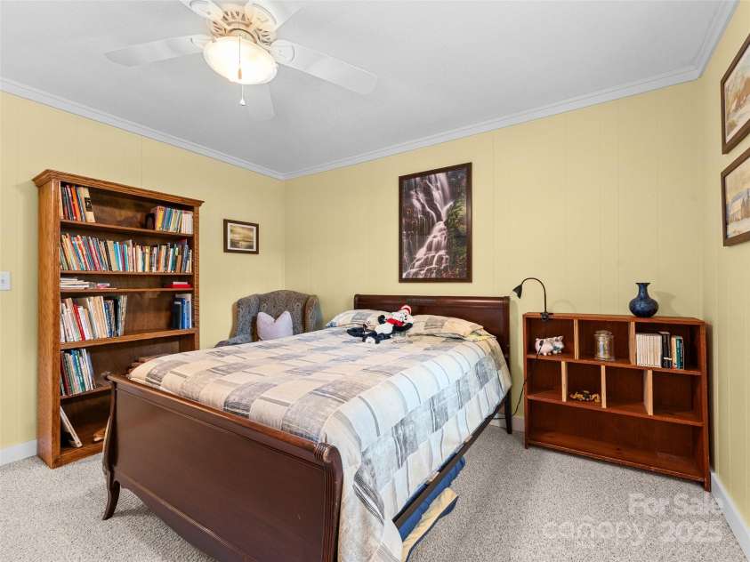 158 Fisher Road, Brevard, NC 28712.  MLS# CAR4263777, YatesRealty ID 16264. 