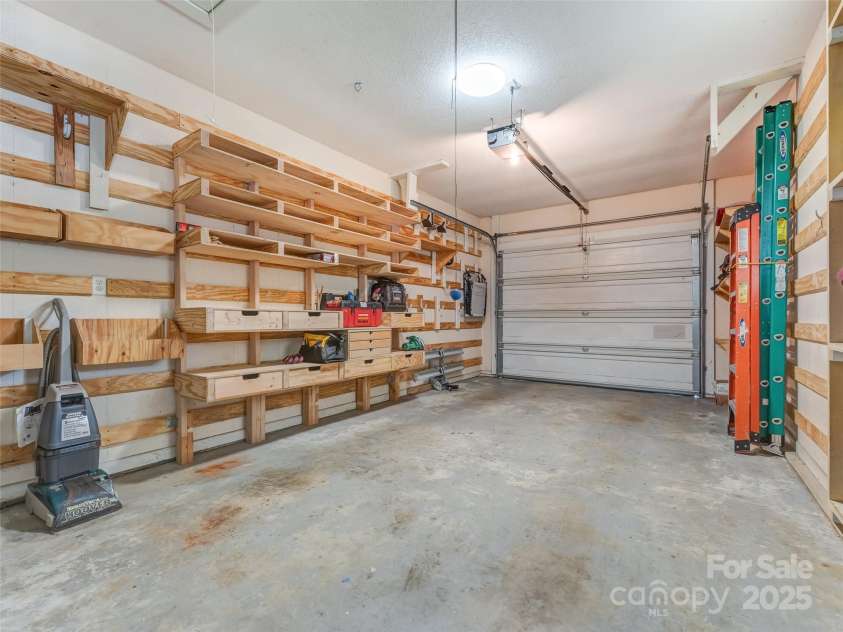 158 Fisher Road, Brevard, NC 28712.  MLS# CAR4263777, YatesRealty ID 16264. 