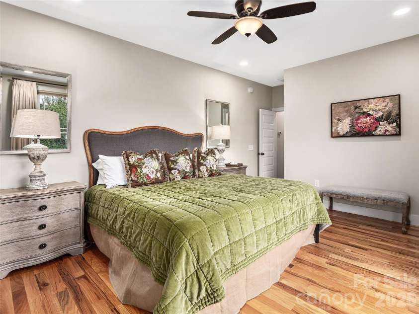 81 Boyd Avenue, Waynesville, NC 28786.  MLS# CAR4373279, YatesRealty ID 16265. 