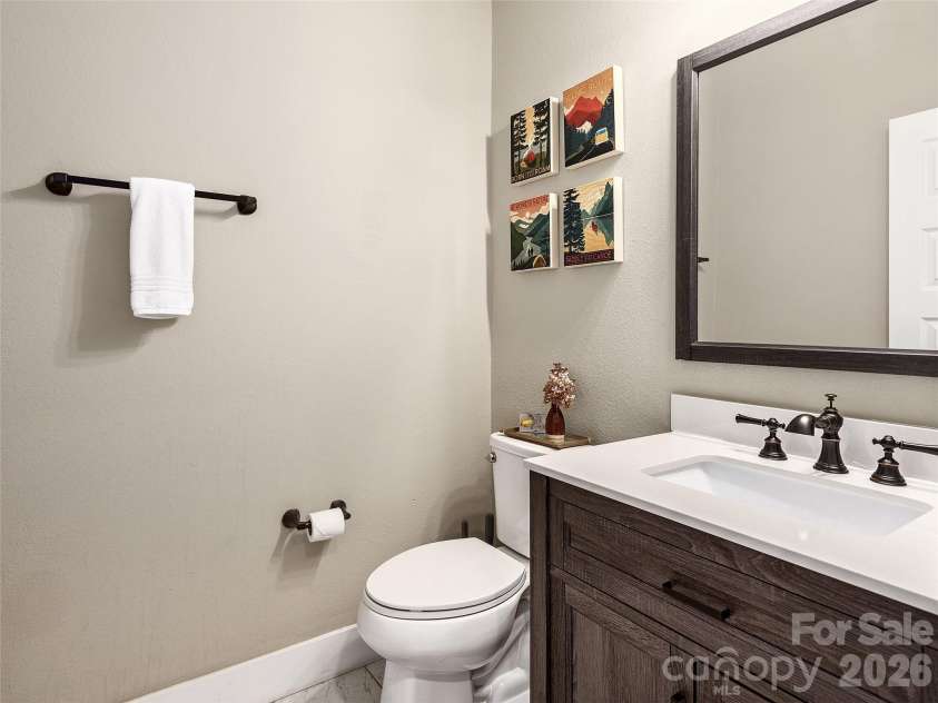 81 Boyd Avenue, Waynesville, NC 28786.  MLS# CAR4373279, YatesRealty ID 16265. 