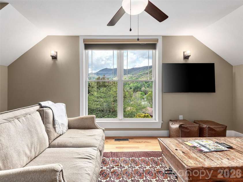 81 Boyd Avenue, Waynesville, NC 28786.  MLS# CAR4373279, YatesRealty ID 16265. 