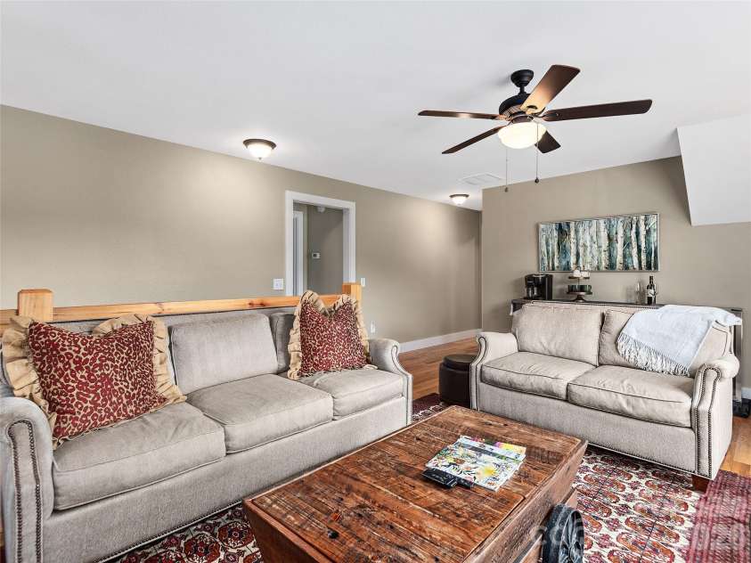 81 Boyd Avenue, Waynesville, NC 28786.  MLS# CAR4373279, YatesRealty ID 16265. 