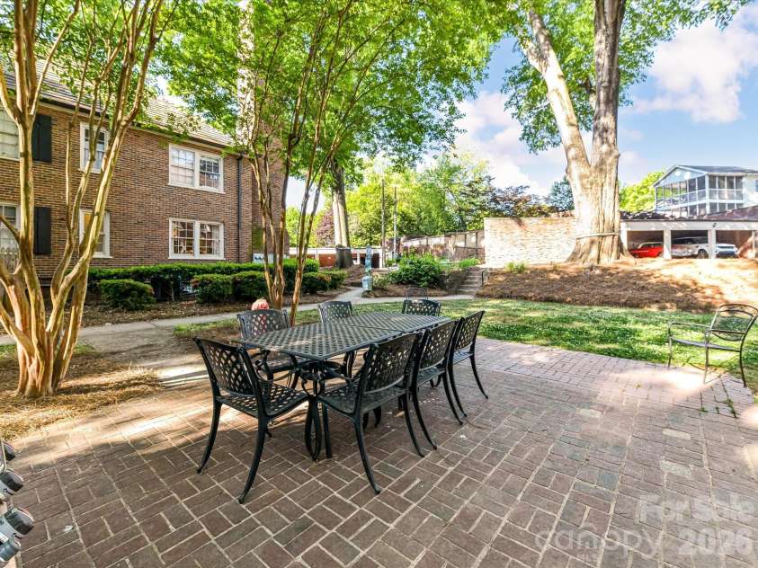 103 Laurel Avenue, Charlotte, NC 28207.  MLS# CAR4369312, YatesRealty ID 16267. Outdoor entertaining area