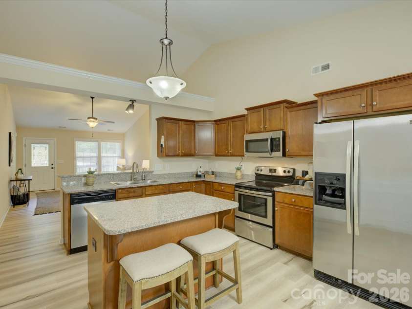 2190 New Gray Rock Road, Fort Mill, SC 29708.  MLS# CAR4373206, YatesRealty ID 16268. 