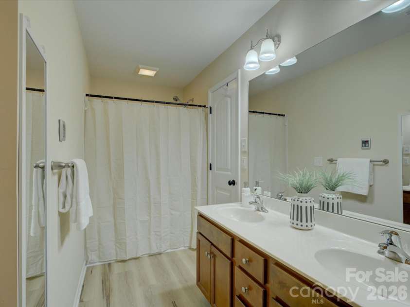 2190 New Gray Rock Road, Fort Mill, SC 29708.  MLS# CAR4373206, YatesRealty ID 16268. 
