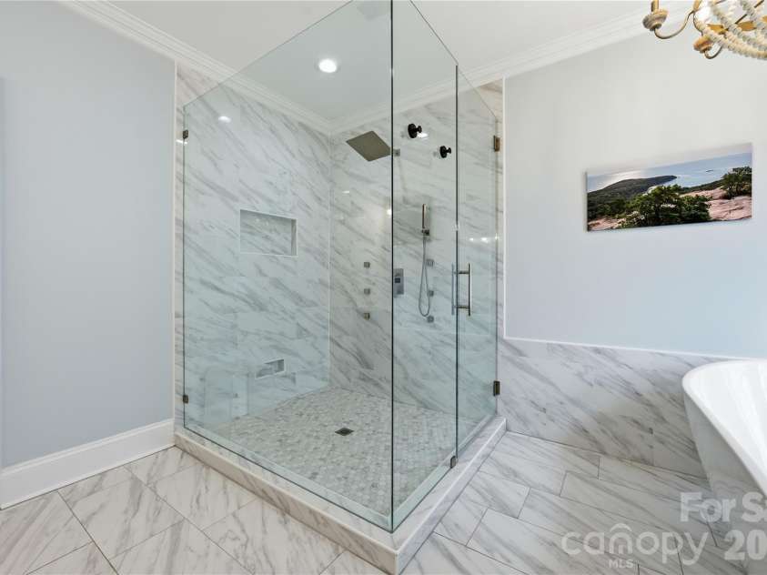 4118 Sharon Commons Lane, Charlotte, NC 28210.  MLS# CAR4366984, YatesRealty ID 16269. 