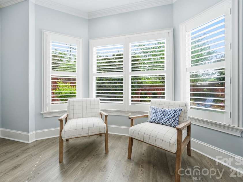 4118 Sharon Commons Lane, Charlotte, NC 28210.  MLS# CAR4366984, YatesRealty ID 16269. 