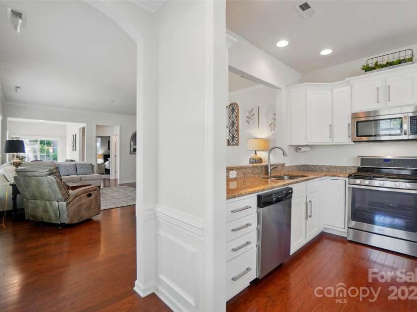 9003 Smokey Hill Lane, Fort Mill, SC 29707.  MLS# CAR4253748, YatesRealty ID 16269. 