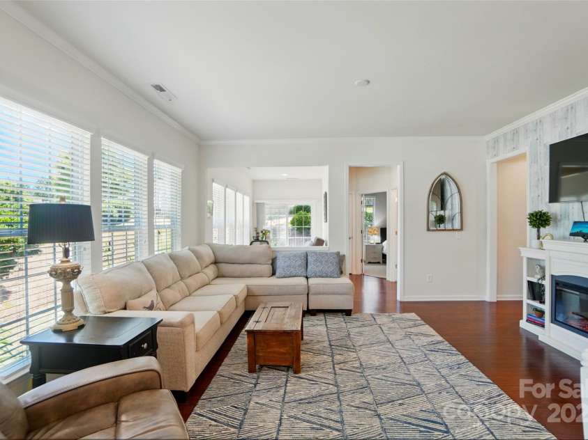 9003 Smokey Hill Lane, Fort Mill, SC 29707.  MLS# CAR4253748, YatesRealty ID 16269. 