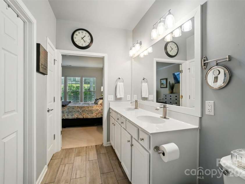 9003 Smokey Hill Lane, Fort Mill, SC 29707.  MLS# CAR4253748, YatesRealty ID 16269. 