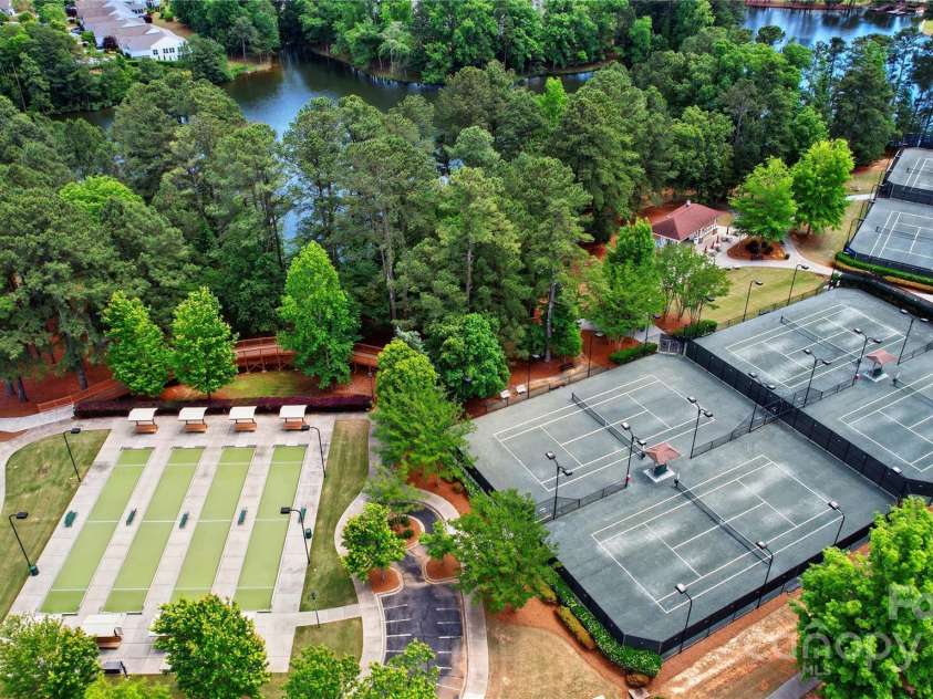 9003 Smokey Hill Lane, Fort Mill, SC 29707.  MLS# CAR4253748, YatesRealty ID 16269. 