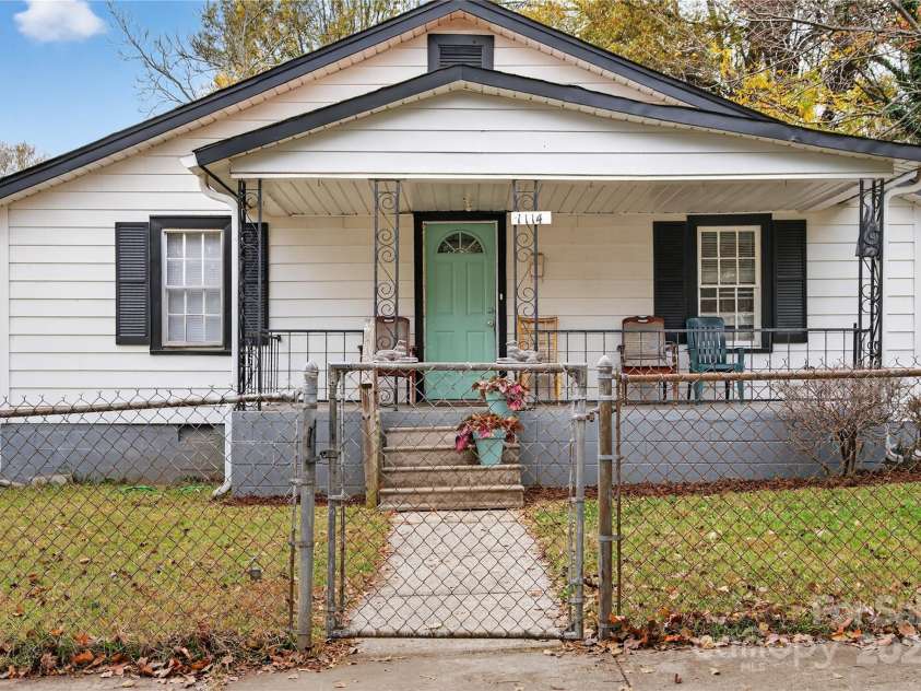 1114 Wilson W Lee Boulevard, Statesville, NC 28677.  MLS# CAR4322485, YatesRealty ID 1627. 