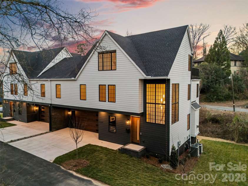 1607 Tippah Park Court, Charlotte, NC 28205.  MLS# CAR4334543, YatesRealty ID 16271. Exterior Elevation