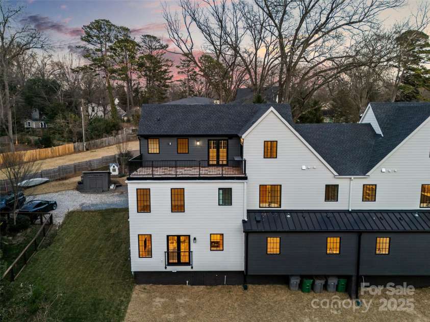 1607 Tippah Park Court, Charlotte, NC 28205.  MLS# CAR4334543, YatesRealty ID 16271. Rear Elevation