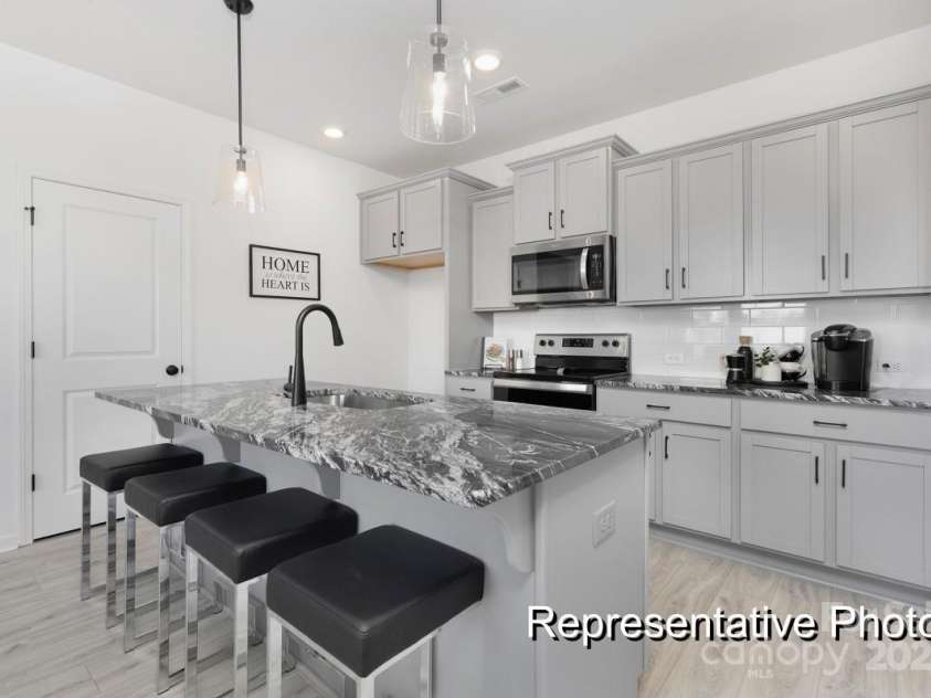 499 Switch Street, York, SC 29745.  MLS# CAR4257939, YatesRealty ID 16271. 