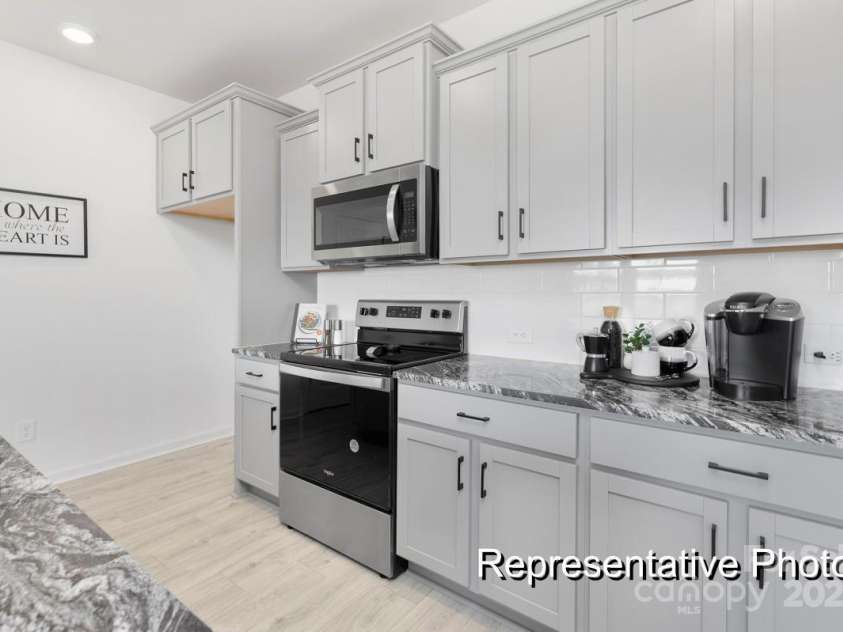 499 Switch Street, York, SC 29745.  MLS# CAR4257939, YatesRealty ID 16271. 