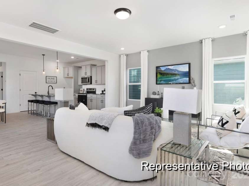 499 Switch Street, York, SC 29745.  MLS# CAR4257939, YatesRealty ID 16271. 