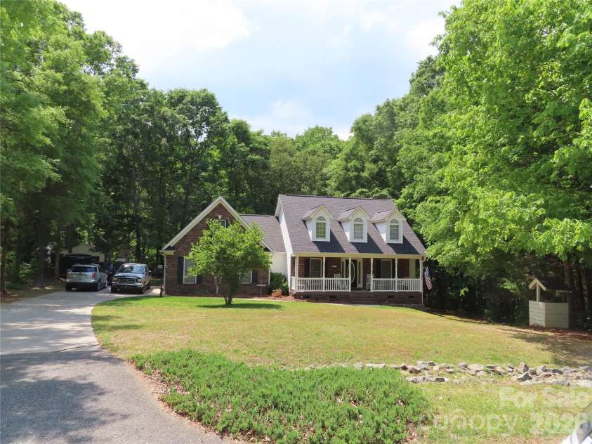 300 Tradewinds Lane, York, SC 29745.  MLS# CAR4374556, YatesRealty ID 16272. 