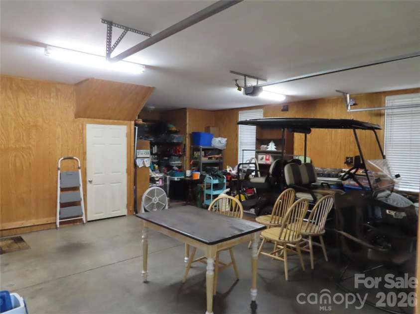 300 Tradewinds Lane, York, SC 29745.  MLS# CAR4374556, YatesRealty ID 16272. 