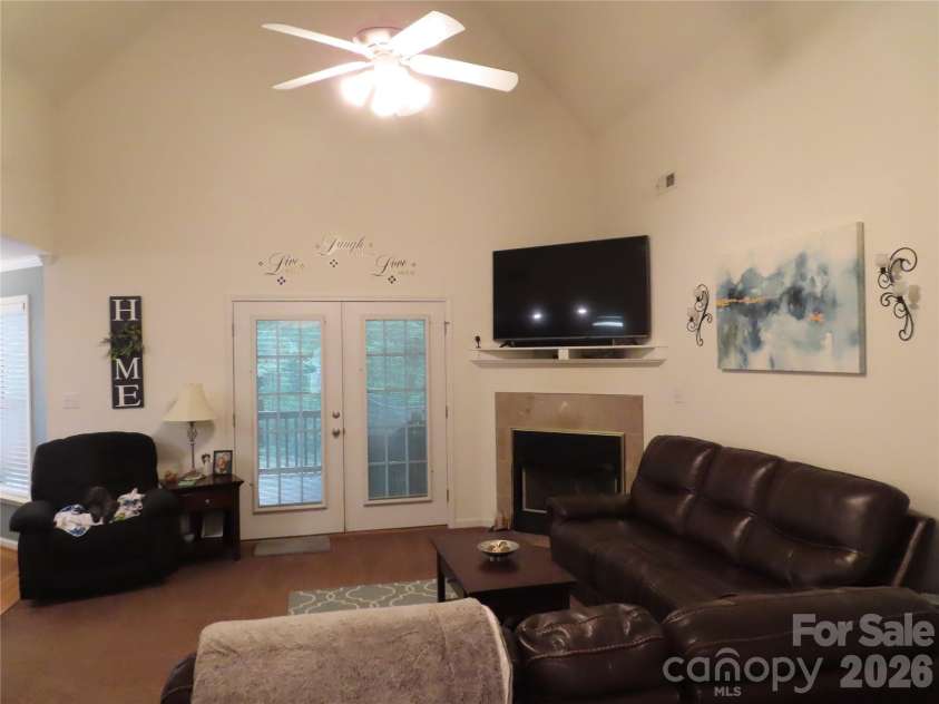 300 Tradewinds Lane, York, SC 29745.  MLS# CAR4374556, YatesRealty ID 16272. 