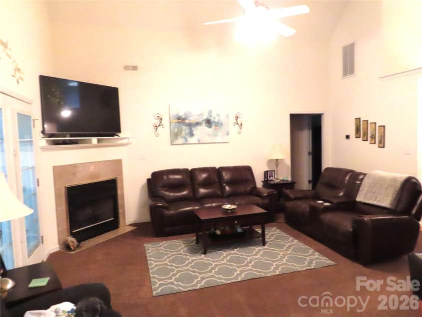 300 Tradewinds Lane, York, SC 29745.  MLS# CAR4374556, YatesRealty ID 16272. 